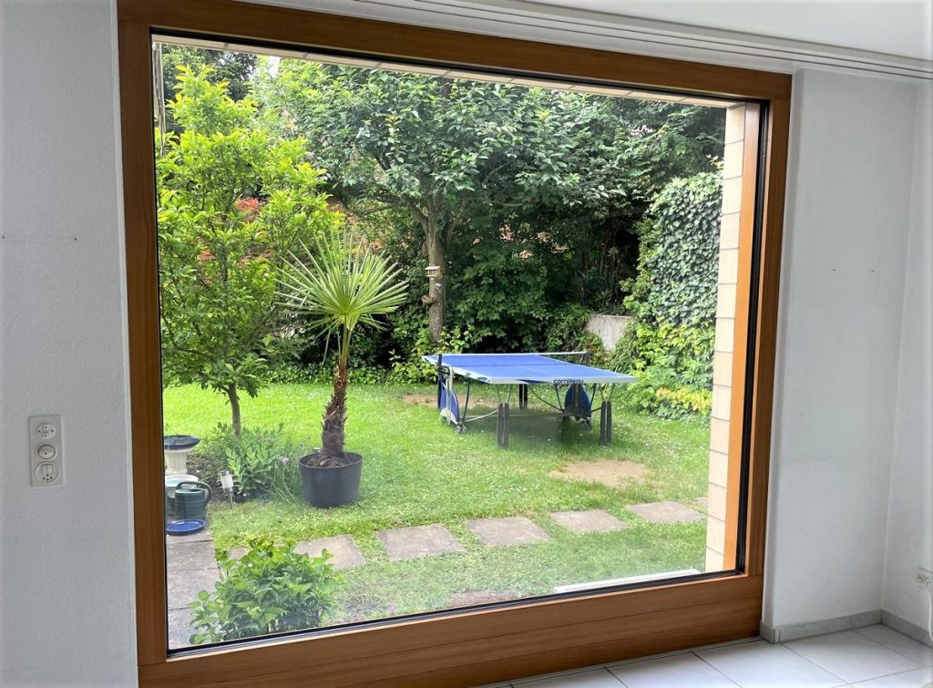 Holz-metall-fenster Hasler Fenster in einem Haus in Oberwil