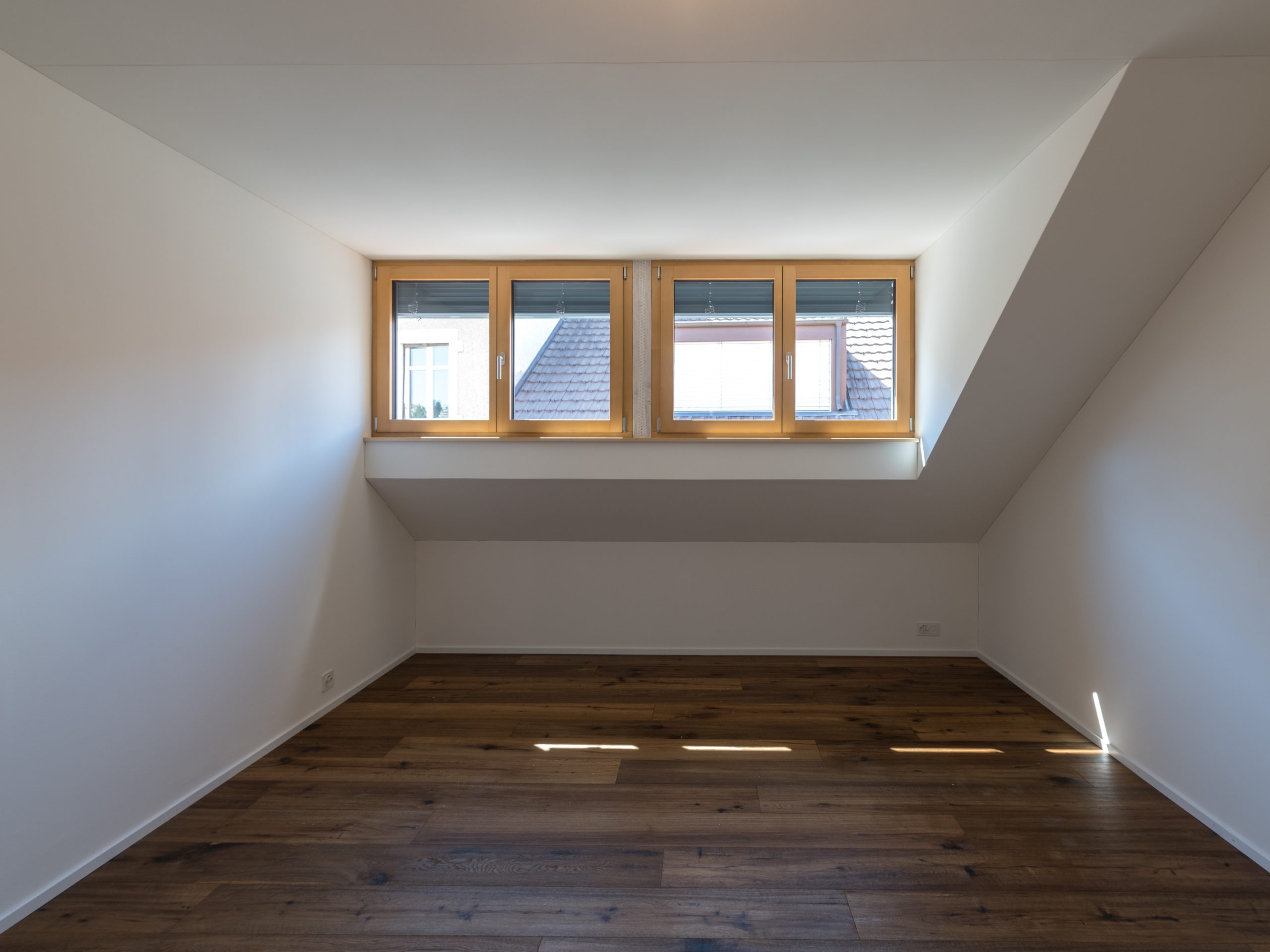 Geschäftskunden projekt in Binningen - Referenz von Hasler Fenster